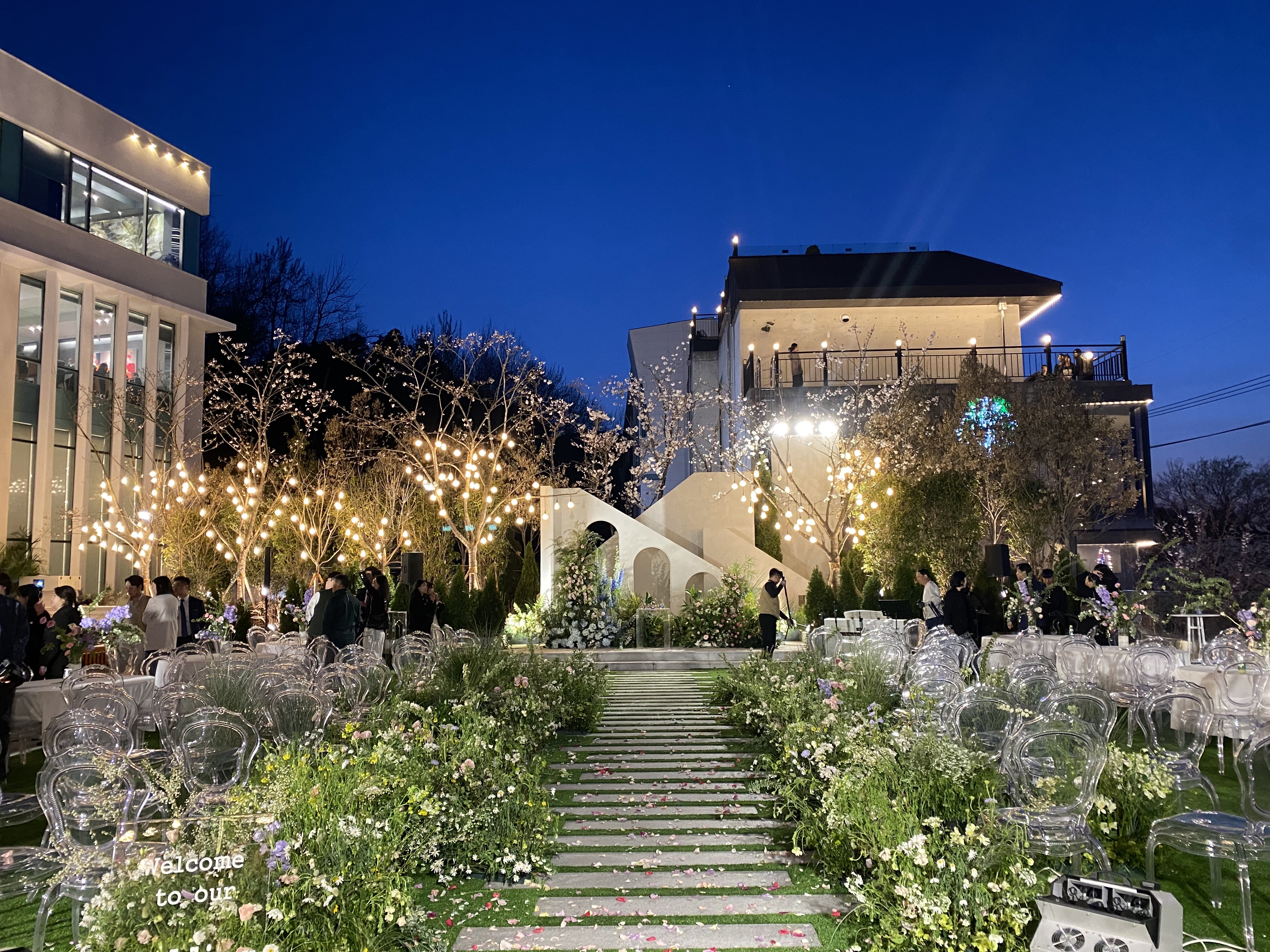 륜야외 (1) 메인.jpg